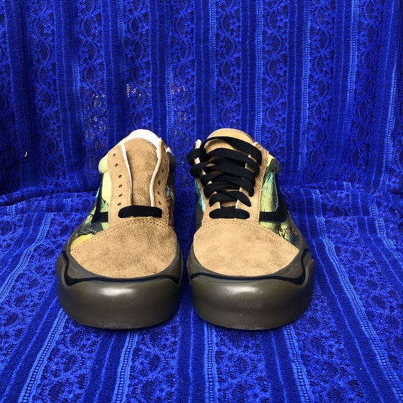 SOLD! Vans x MOMA Old Skool Twist Salvador Dali - Picture 6 of 10